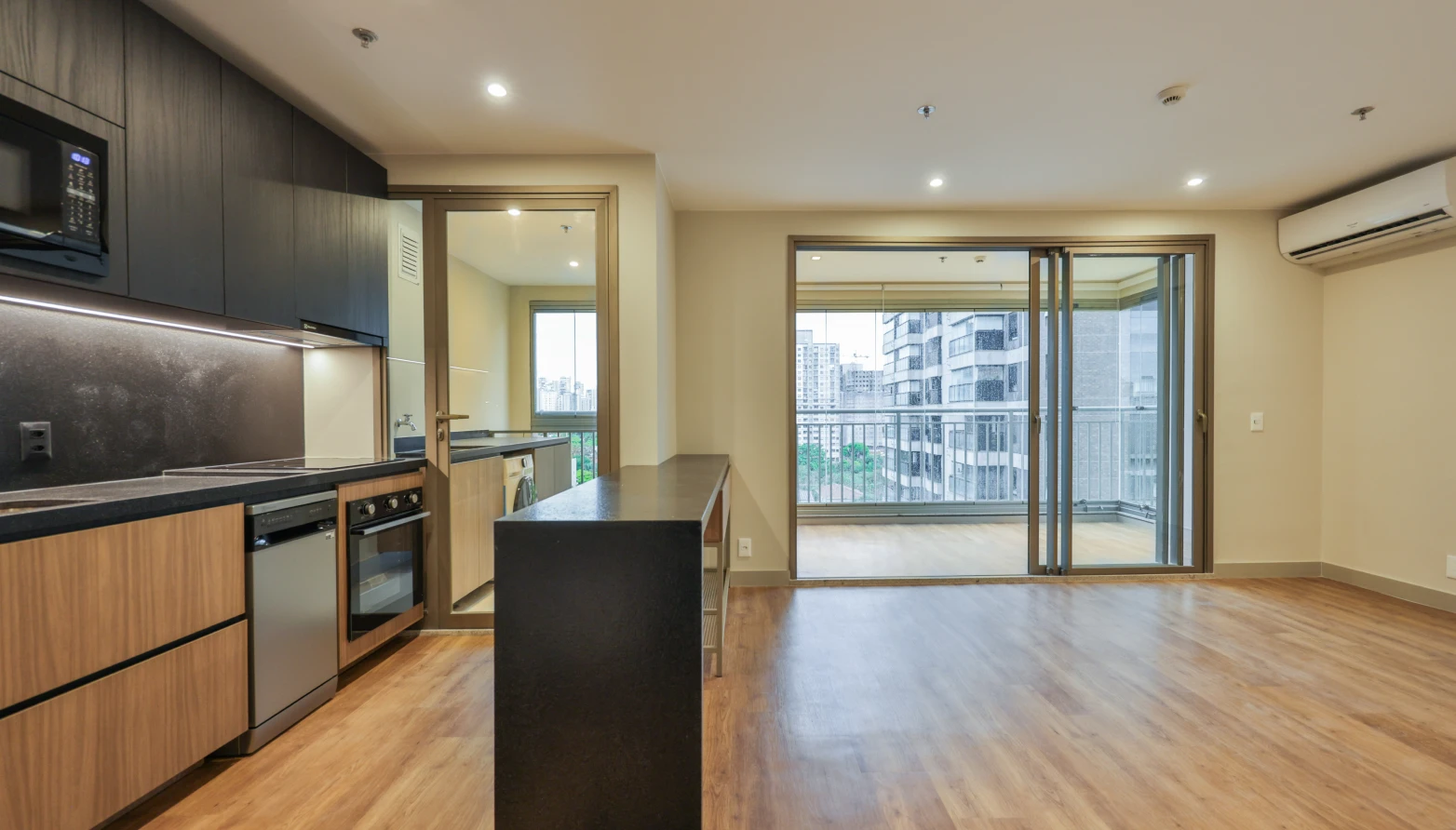 Cover to 2 suites