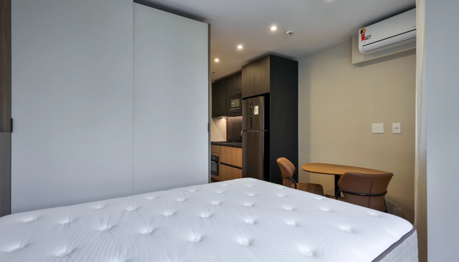 Cover to guest suite